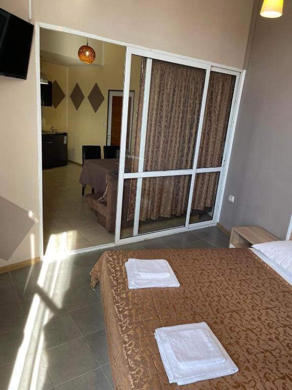 Apartments Danita & Restaurant&Pool Bar 瓦爾納 外观 照片