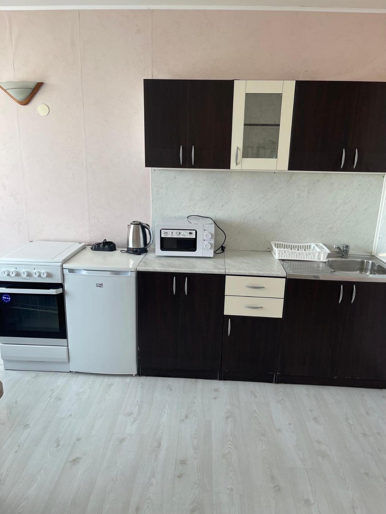 Apartments Danita & Restaurant&Pool Bar 瓦爾納 外观 照片